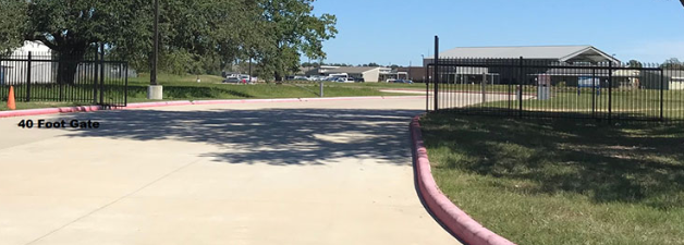 Large Gate and Fencing